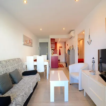 Apartment Rocamaura I A 1-2 *